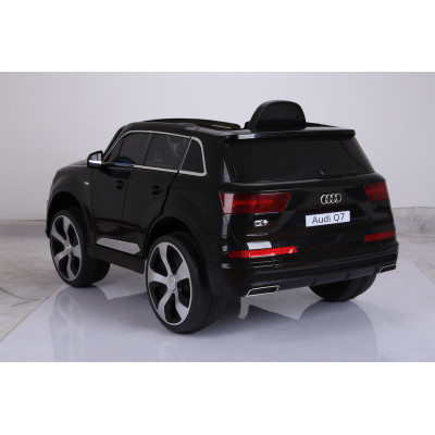 Detské elektrické auto Audi Q7 čierne